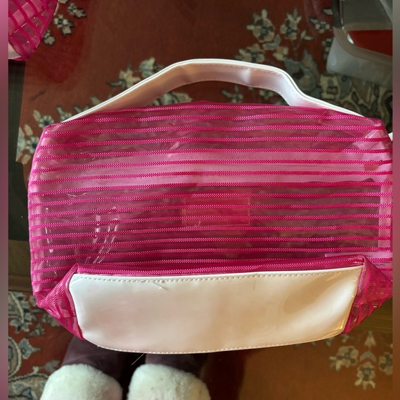 Vintage Never Used Elizabeth Arden Pink and White Mesh Bag - Picture 4 of 7